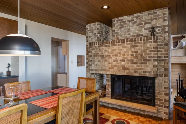 $750,000 | 2136 White Swan Drive, Oshkosh, WI 54901