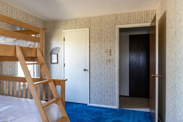 $750,000 | 2136 White Swan Drive, Oshkosh, WI 54901