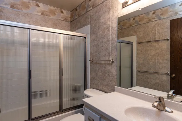 $750,000 | 2136 White Swan Drive, Oshkosh, WI 54901