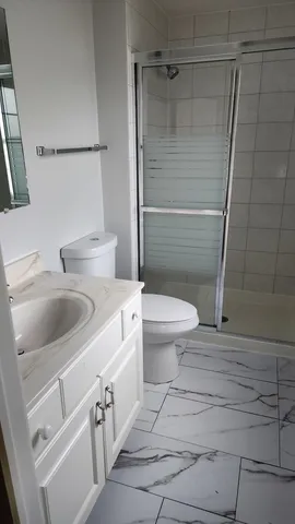 $3,150 | 617 Newport Avenue, Westmont, IL 60559