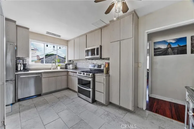 $865,000 | 10924 Dalwood Avenue, Downey, CA 90241