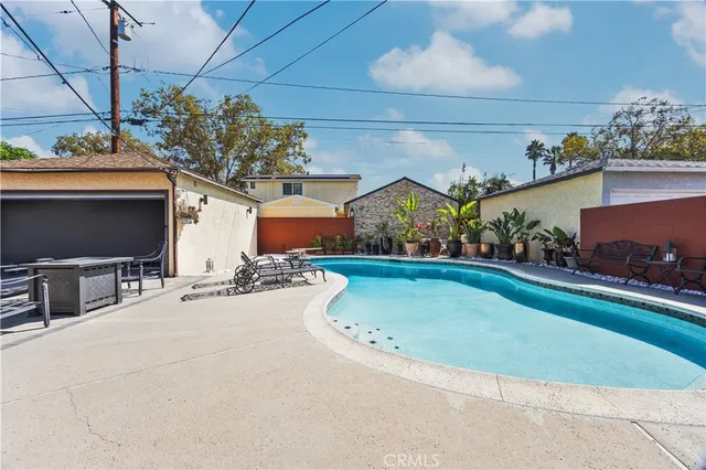 $865,000 | 10924 Dalwood Avenue, Downey, CA 90241