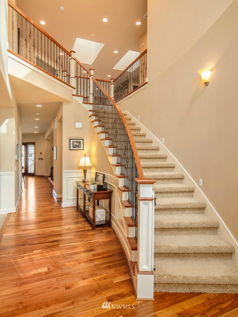 5350 Northeast 16th Street Renton, WA 98059 - Photo 7 of 22