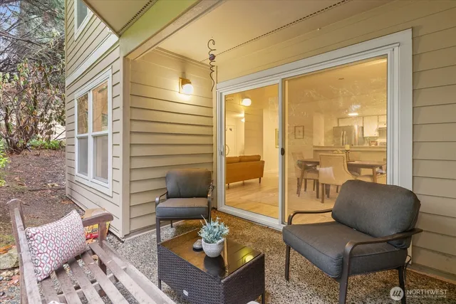 $575,000 | 14651 Northeast 40th Street, Unit G1, Bellevue, WA 98007