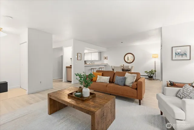 $575,000 | 14651 Northeast 40th Street, Unit G1, Bellevue, WA 98007