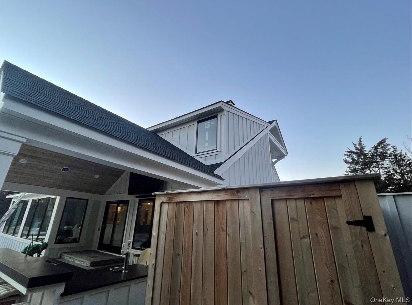 263 Ferry Road Sag Harbor, NY 11963 - Photo 14 of 36