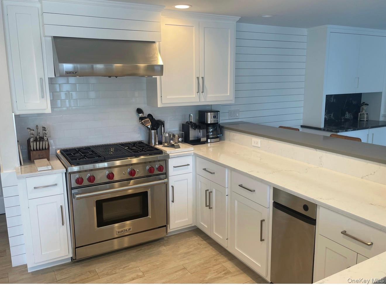 263 Ferry Road Sag Harbor, NY 11963 - Photo 15 of 36