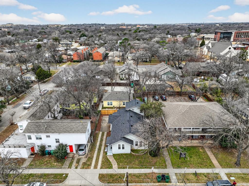 1111 North Austin Street Denton, TX 76201 - Photo 21 of 28 an aerial view of multiple house