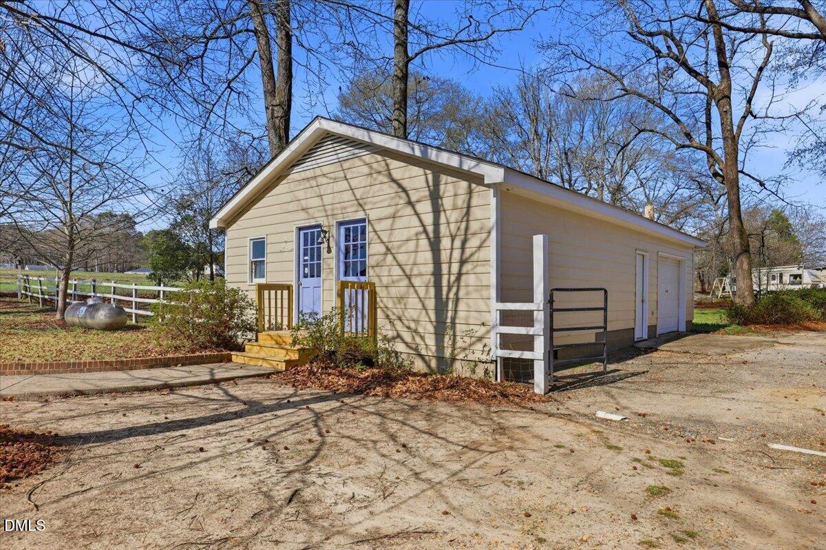 6449 Red Hill Church Road Benson, NC 27504 - Photo 37 of 50
