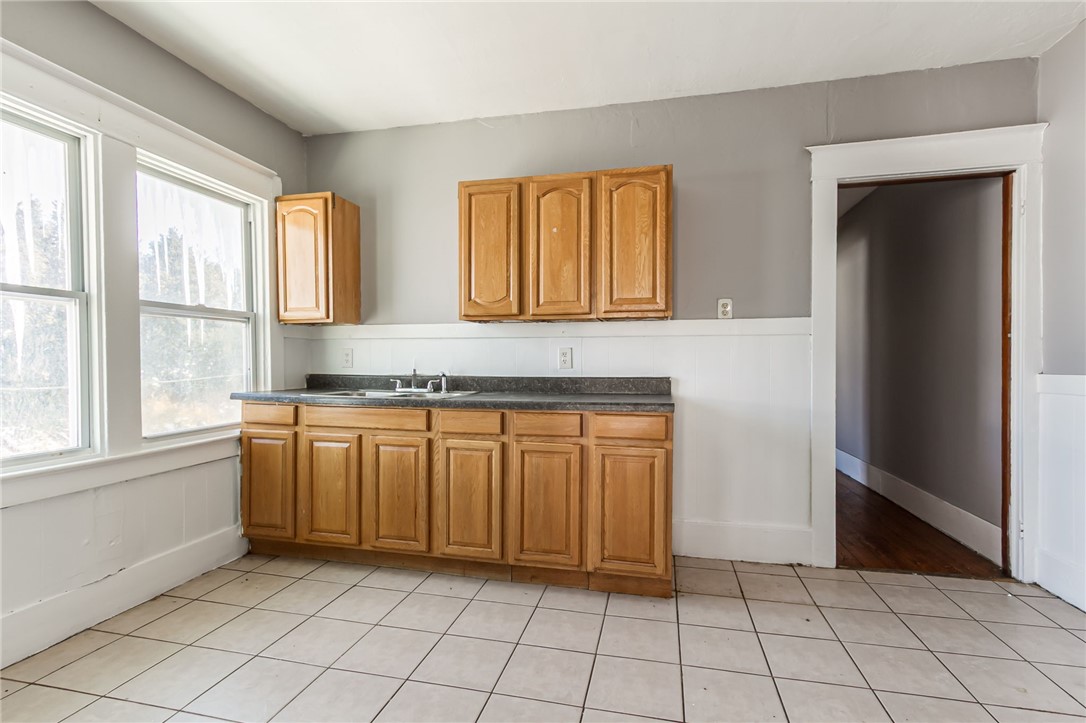 293 Rosewood Terrace Rochester, NY 14609 - Photo 14 of 22