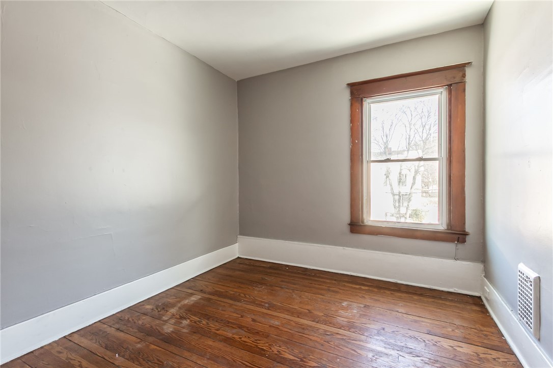 293 Rosewood Terrace Rochester, NY 14609 - Photo 18 of 22