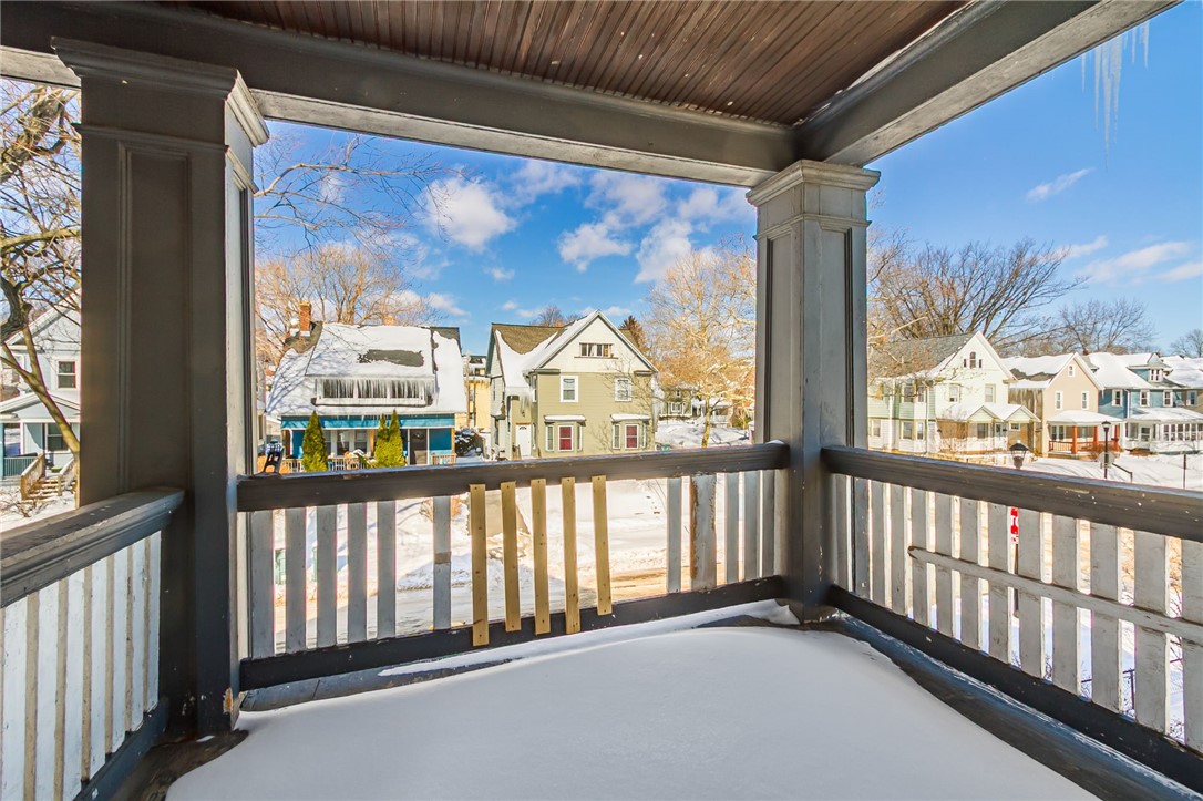 293 Rosewood Terrace Rochester, NY 14609 - Photo 10 of 22