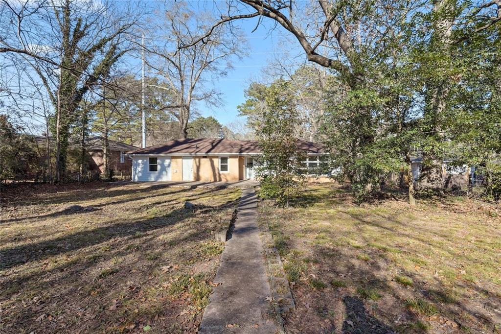 1321 Snapfinger Road Decatur, GA 30032 - Photo 22 of 22 a view of a yard in front of a house