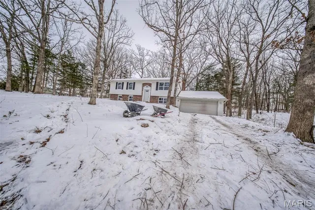 $275,000 | 10820 Clayton Court, Rolla, MO 65401