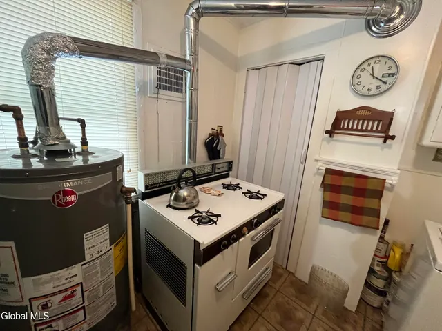 $119,000 | 40 Sargent Street, Cohoes, NY 12047