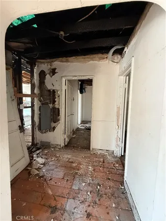 a view of a garage