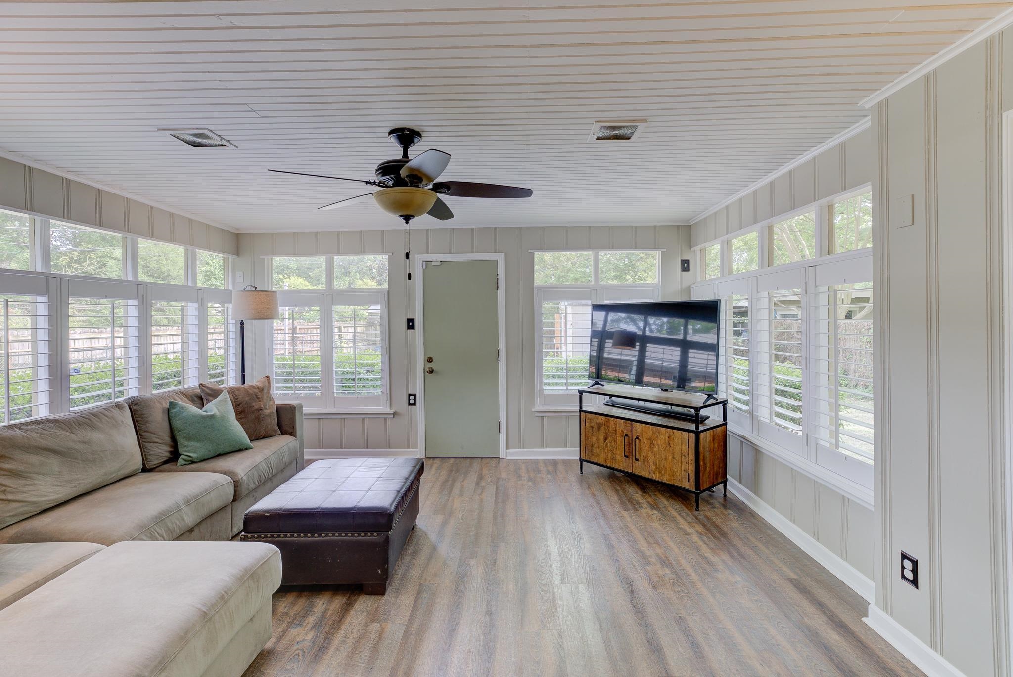 4681 Kaye Road Memphis, TN 38117 - Photo 11 of 25 a living room with furniture and a wooden floor