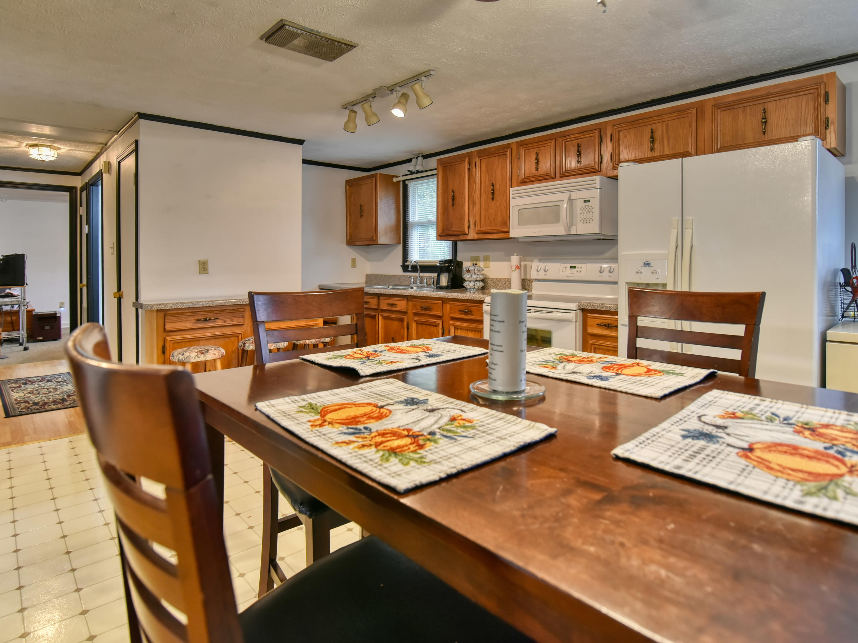 7324 Fairview Road Corryton, TN 37721 - Photo 6 of 14 7234 Fairview