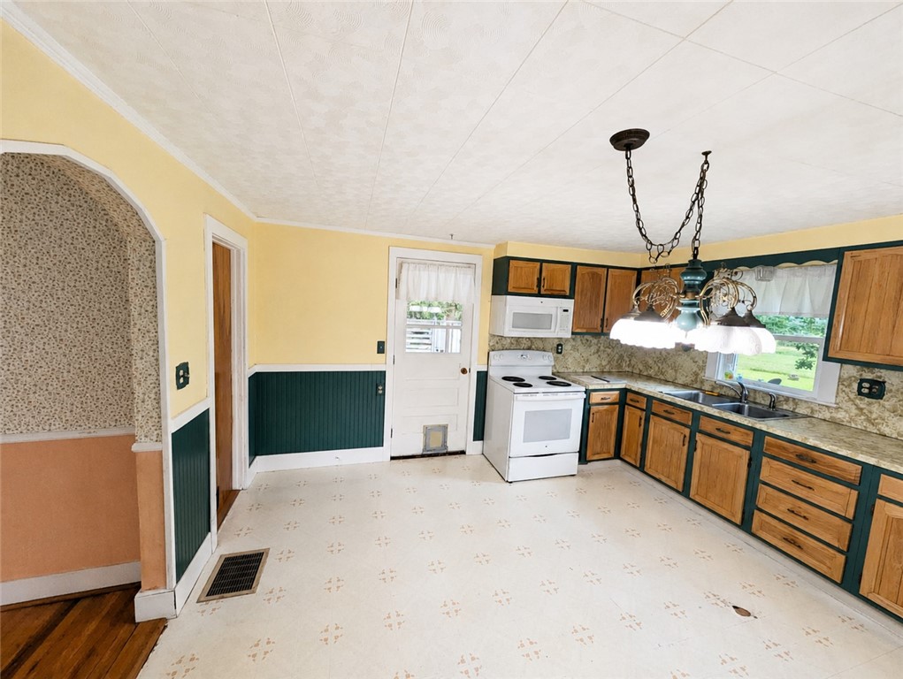 2937 State Route Aurora, NY 13026 - Photo 21 of 41