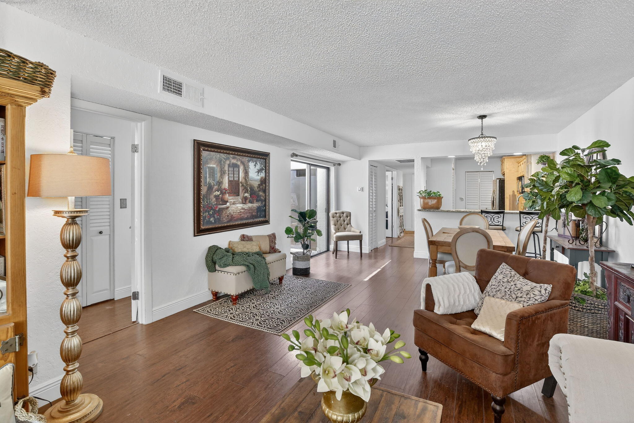 1533 Fairway Road Pembroke Pines, FL 33026 - Photo 18 of 38 17-web-or-mls-_A7A1258