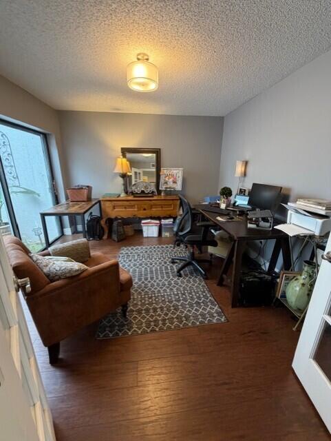 1533 Fairway Road Pembroke Pines, FL 33026 - Photo 20 of 38 ofc