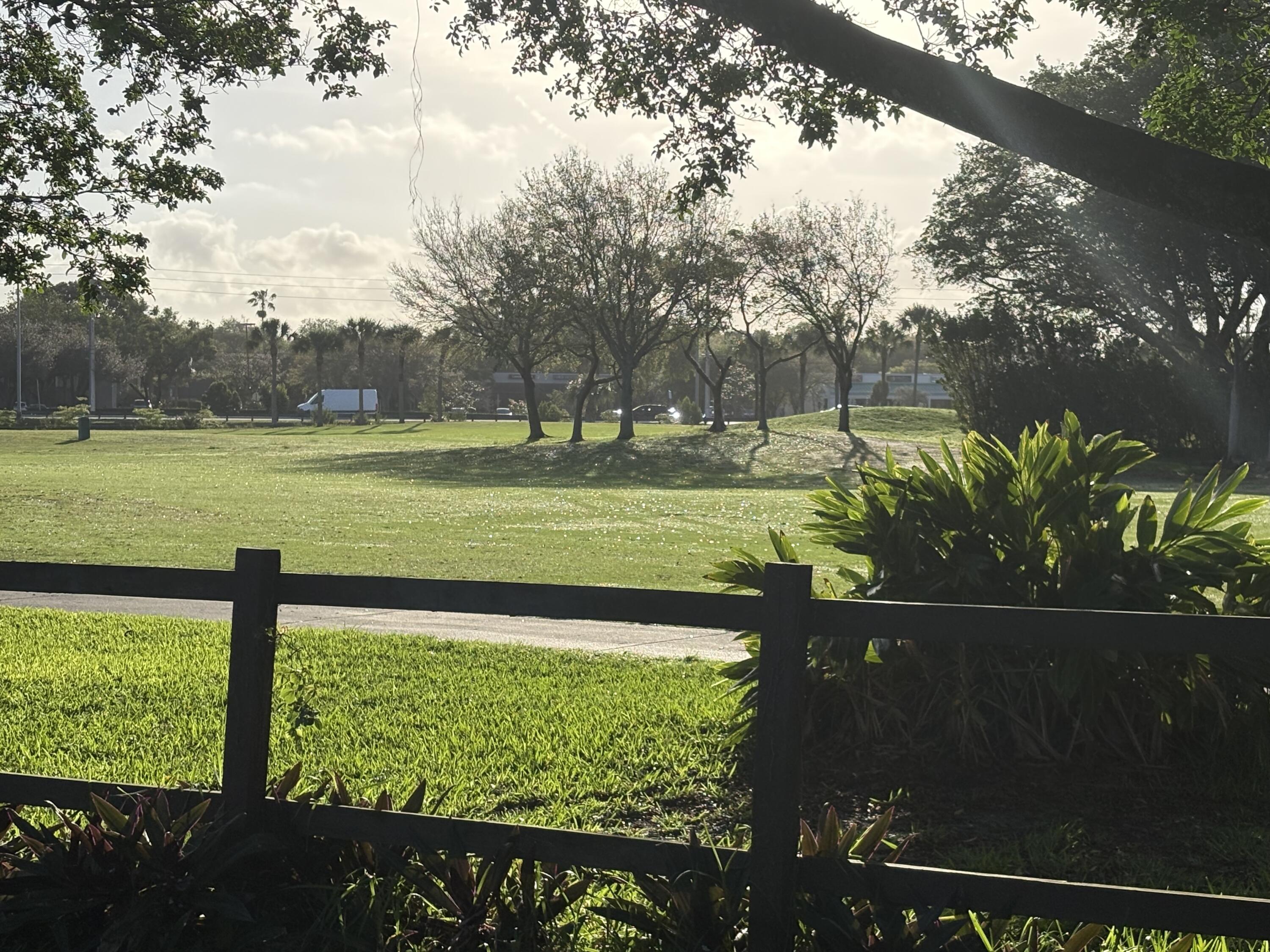 1533 Fairway Road Pembroke Pines, FL 33026 - Photo 35 of 38 IMG_5076