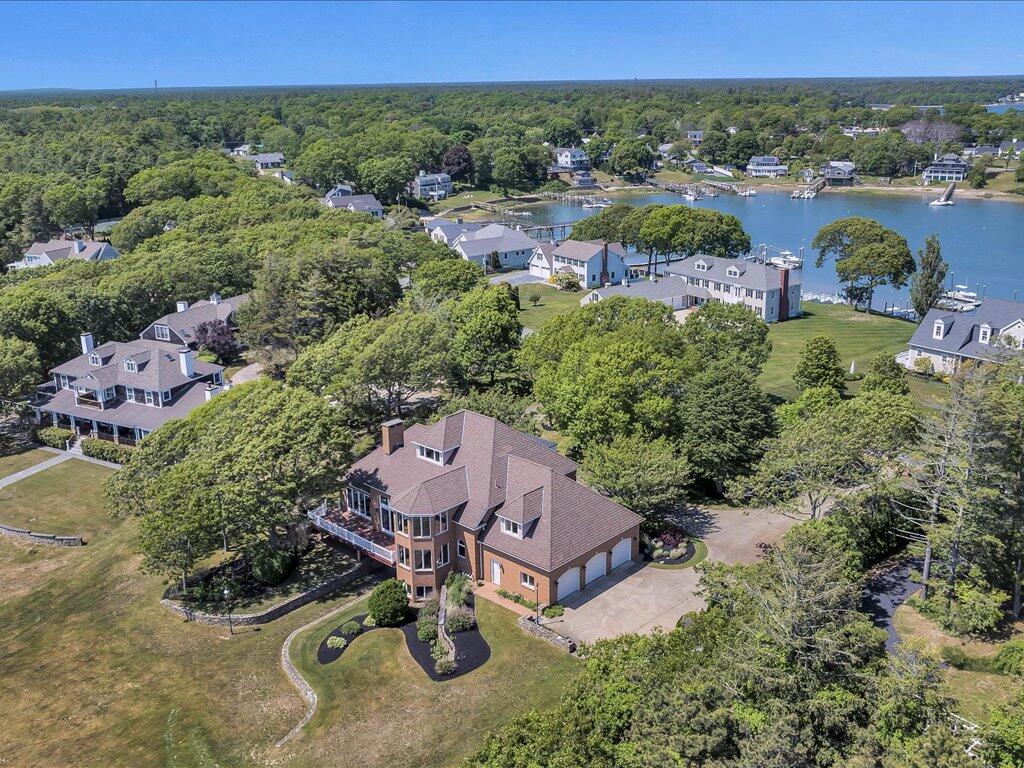 31 Pine Tree Drive Buzzards Bay, MA 02532 - Photo 11 of 50 11