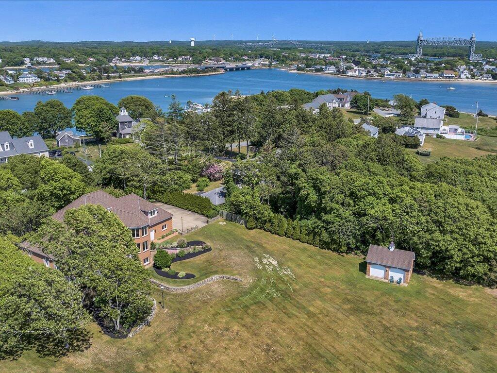 31 Pine Tree Drive Buzzards Bay, MA 02532 - Photo 12 of 50 12