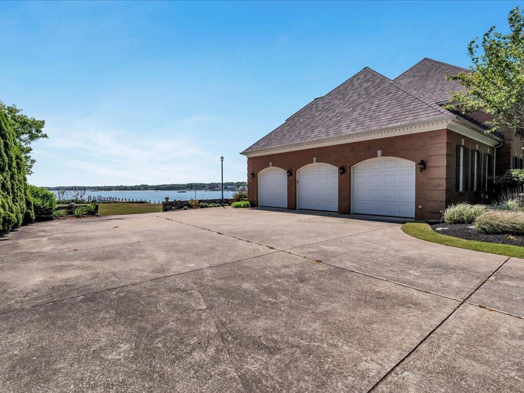 31 Pine Tree Drive Buzzards Bay, MA 02532 - Photo 3 of 50 3