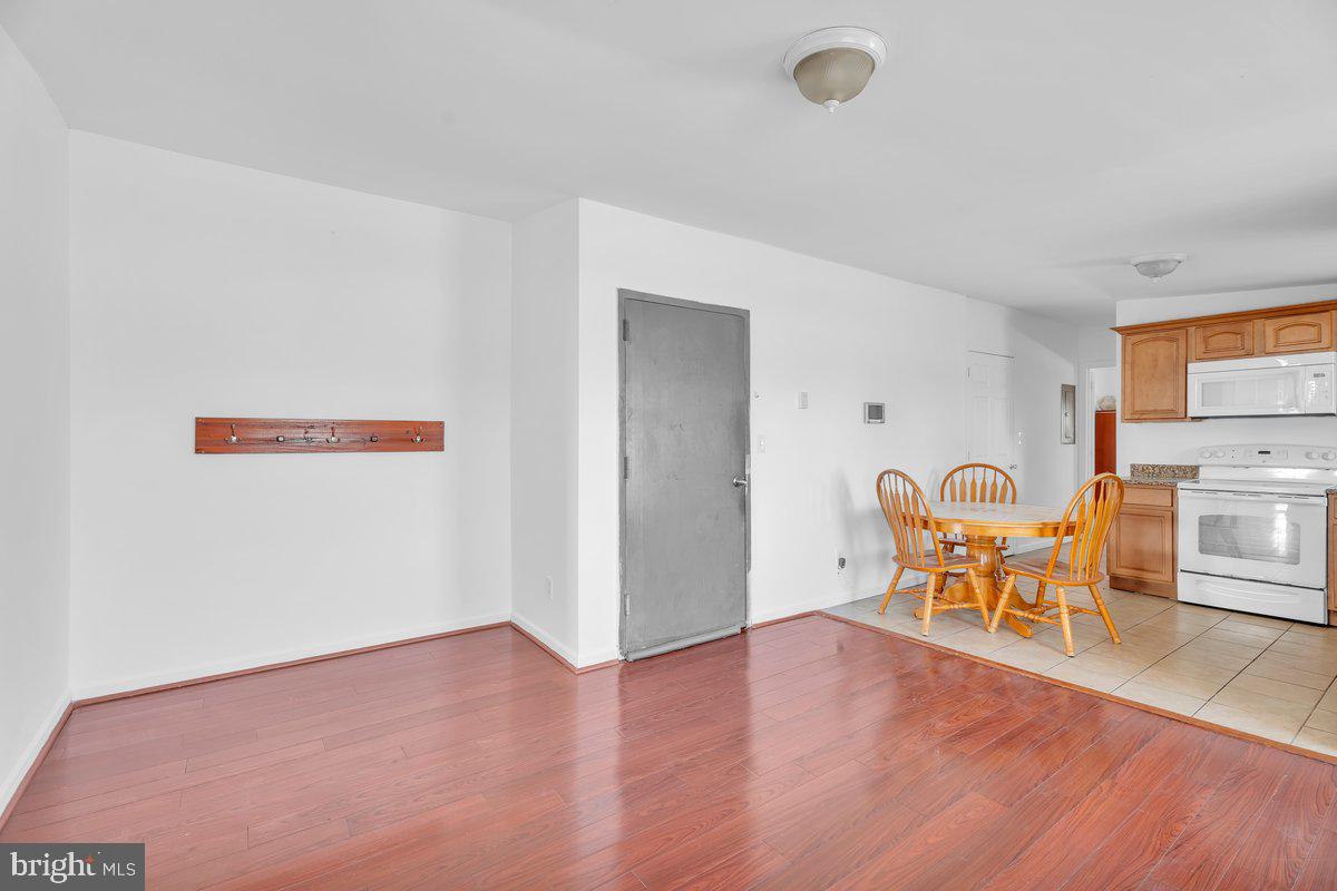 3151 Richmond Street, Unit 3 Philadelphia, PA 19134 - Photo 7 of 22 a view of a workspace