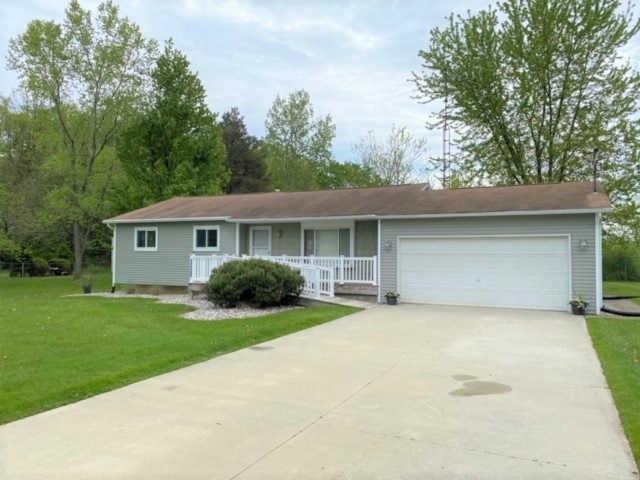 12359 Fairbanks Road Linden, MI 48451 - Photo 2 of 26 50014418-1.JPG