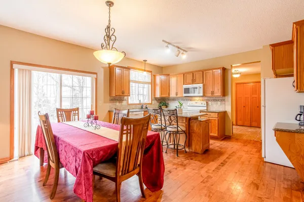 $499,900 | 4562 McAllister Avenue Northeast, St. Michael, MN 55376