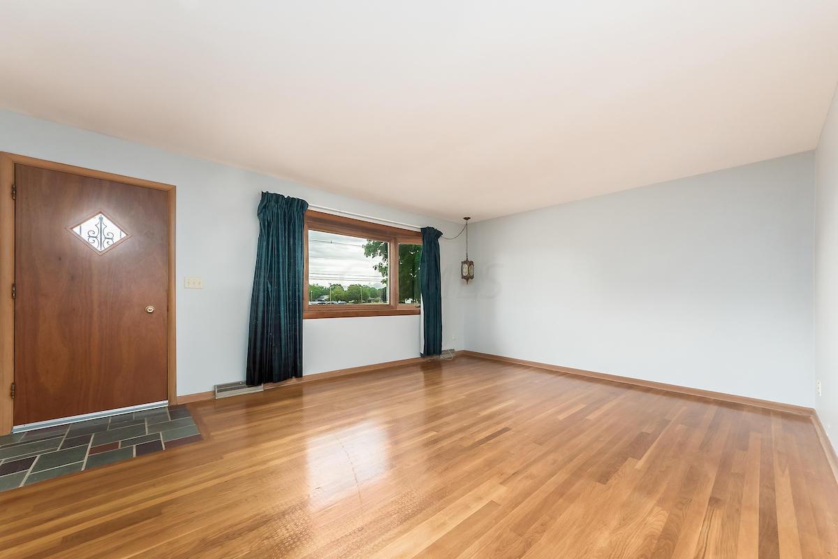 5425 Karl Road Columbus, OH 43229 - Photo 10 of 34 Gallery Image 10