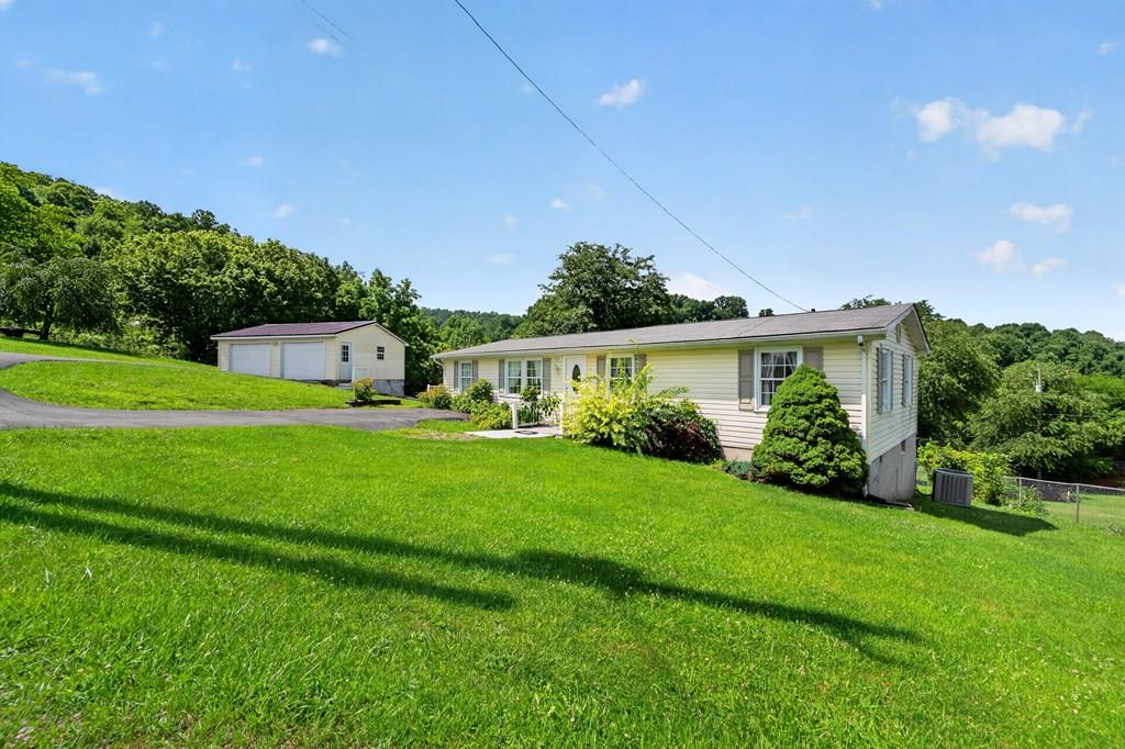 957 Hubbard Town Road Honaker, VA 24260 - Photo 1 of 51 Gallery Image 1