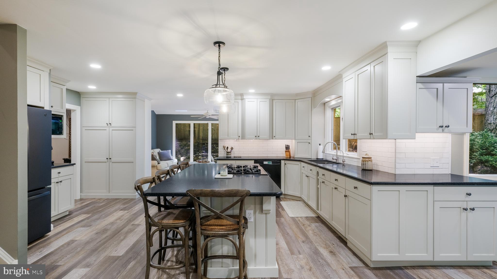 5683 Private Road Doylestown, PA 18902 - Photo 9 of 52 Gallery Image 9