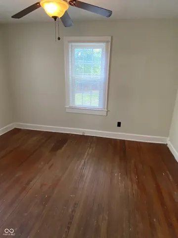 $745 | 1223 North Oxford Street, Indianapolis, IN 46201