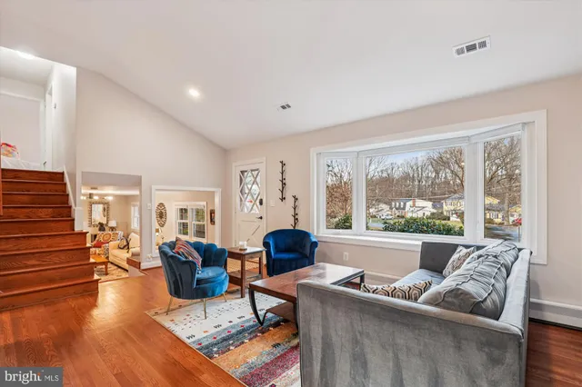 $900,000 | 3414 Valewood Drive, Oakton, VA 22124