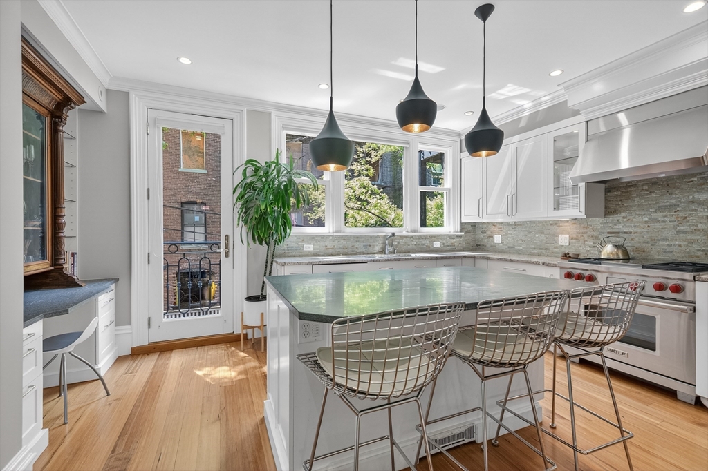 48 Appleton Street Boston, MA 02116 - Photo 2 of 34