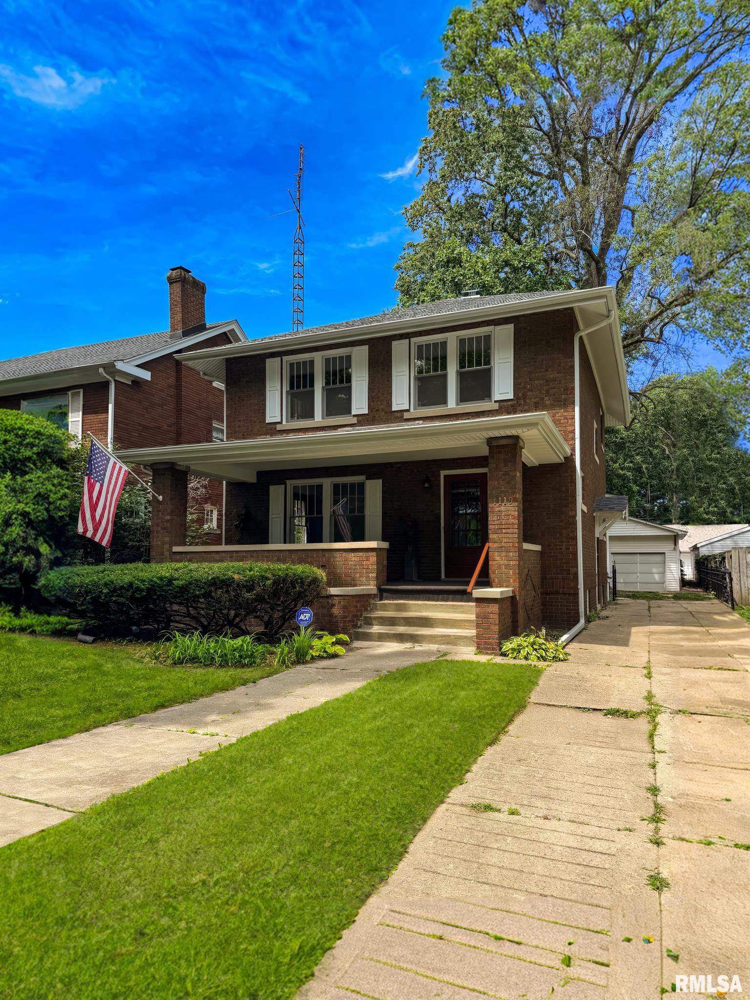 1119 South MacArthur Boulevard Springfield, IL 62704 - Photo 1 of 29