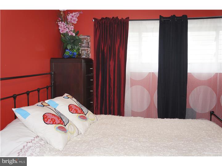 2817 Nightingale Road Philadelphia, PA 19154 - Photo 13 of 22 Gallery Image 13