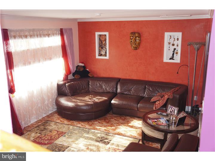 2817 Nightingale Road Philadelphia, PA 19154 - Photo 4 of 22 Gallery Image 4