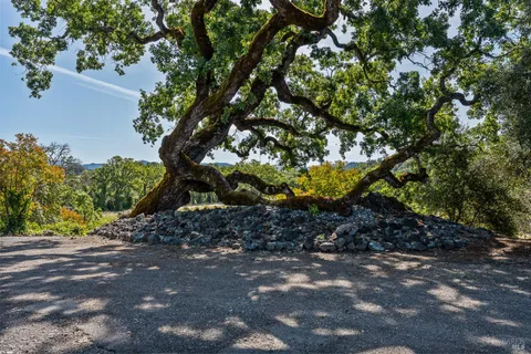 $1,080,000 | 100 La Franchi Road, Hopland, CA 95449