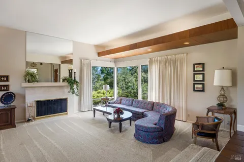 $1,080,000 | 100 La Franchi Road, Hopland, CA 95449