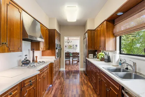 $1,080,000 | 100 La Franchi Road, Hopland, CA 95449