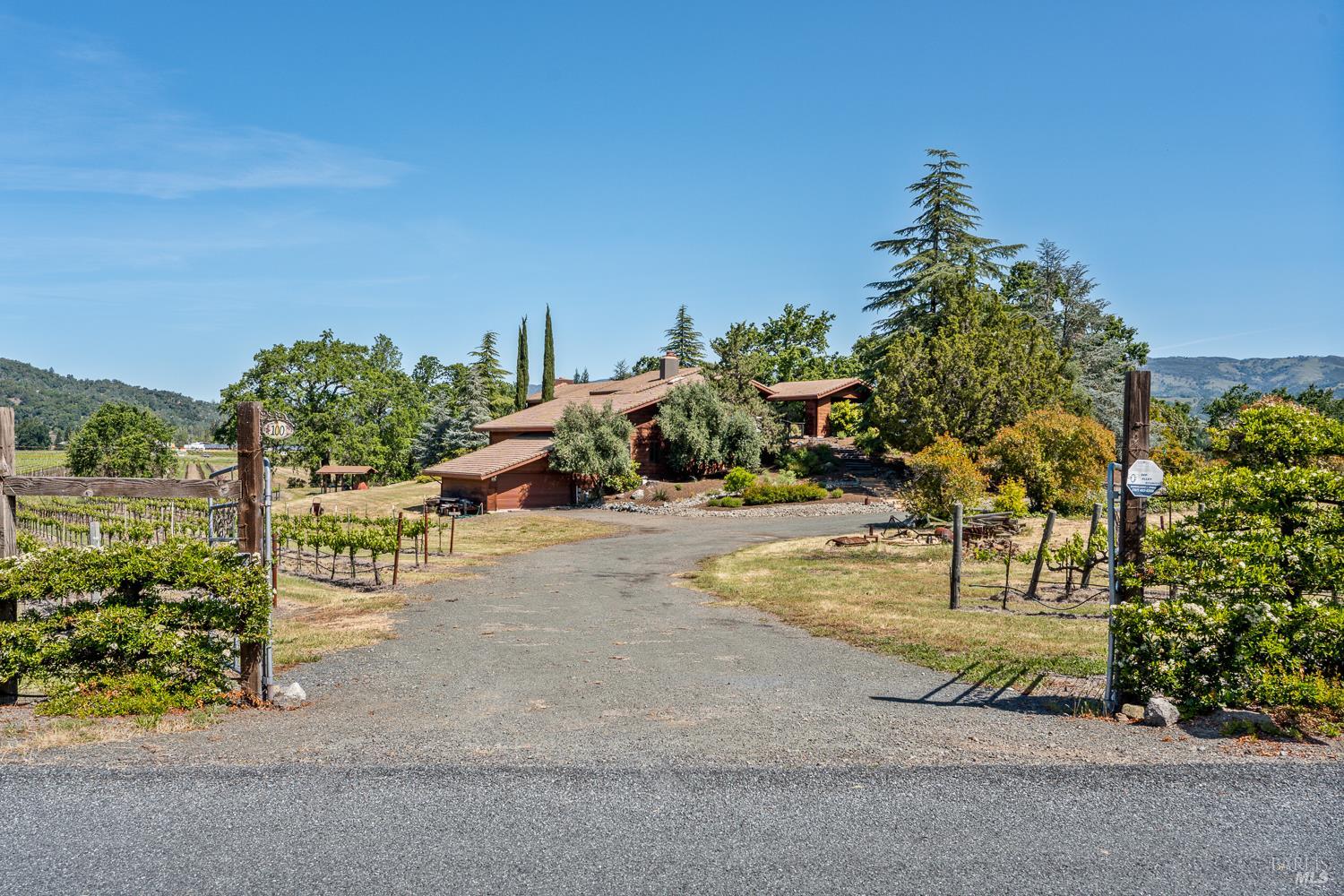 100 La Franchi Road Hopland, CA 95449 - Photo 3 of 60