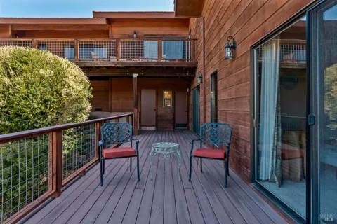 $1,080,000 | 100 La Franchi Road, Hopland, CA 95449