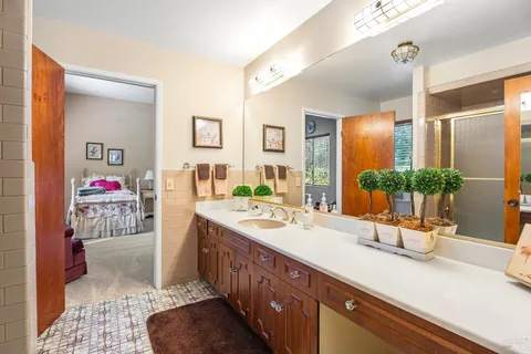 $1,080,000 | 100 La Franchi Road, Hopland, CA 95449