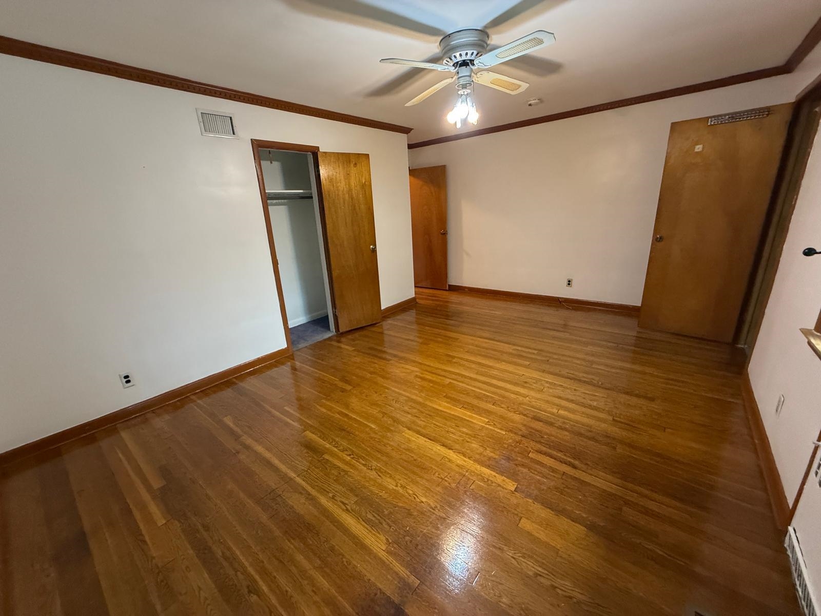 649 Oakdene Avenue Ridgefield, NJ 07657 - Photo 13 of 23 Gallery Image 13