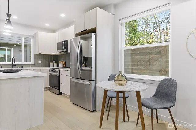 $550,000 | 11831 59th Avenue South, Unit C, Seattle, WA 98178