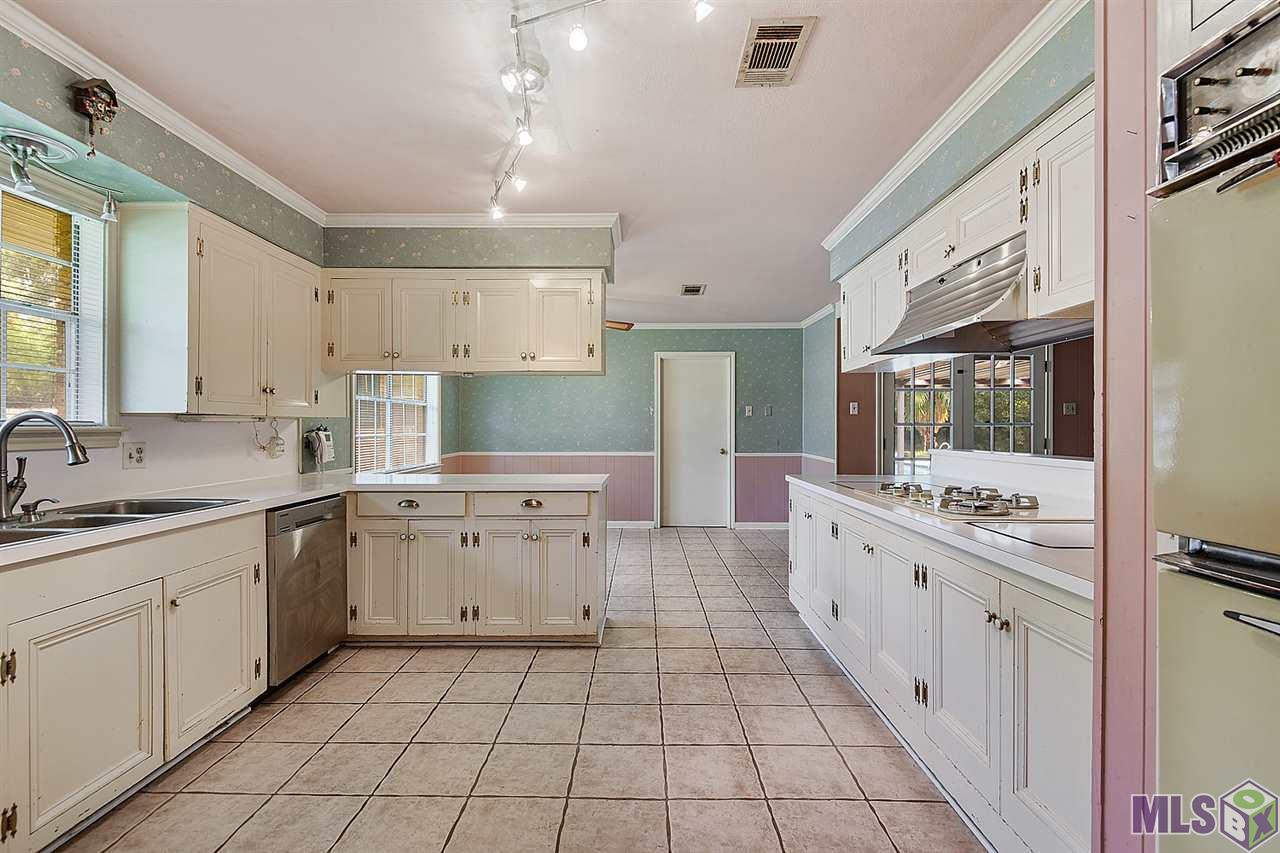 14247 Highland Road Baton Rouge, LA 70810 - Photo 5 of 10 Gallery Image 5